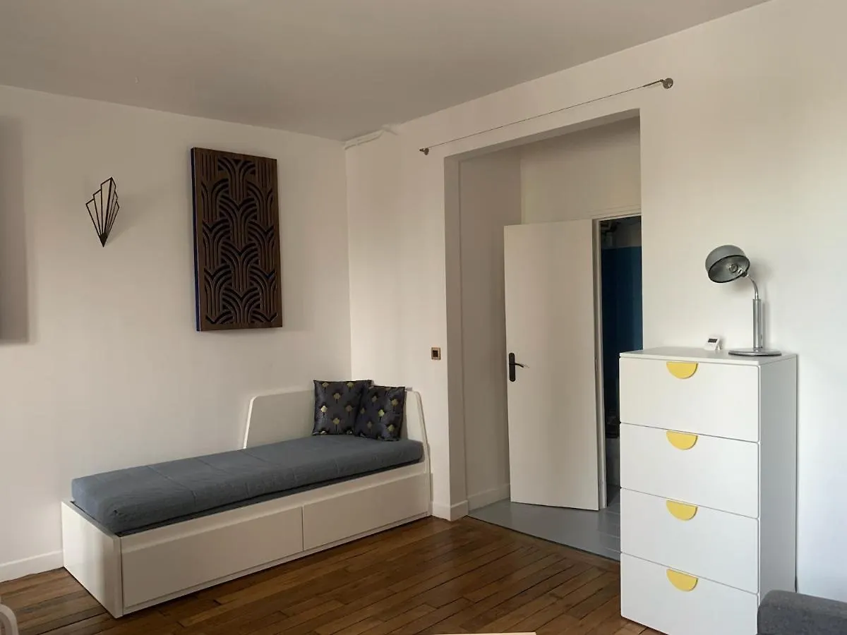 Studio Perfect For 2 Adults And 1 Kid, And Up To 2 Kids - Jourdain 20E, 25Mn To Louvre Via Line M11 Paris Apartment