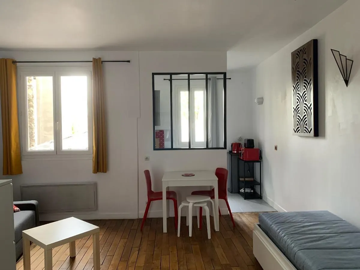 Studio Perfect For 2 Adults And 1 Kid, And Up To 2 Kids - Jourdain 20E, 25Mn To Louvre Via Line M11 Paris 0*,
