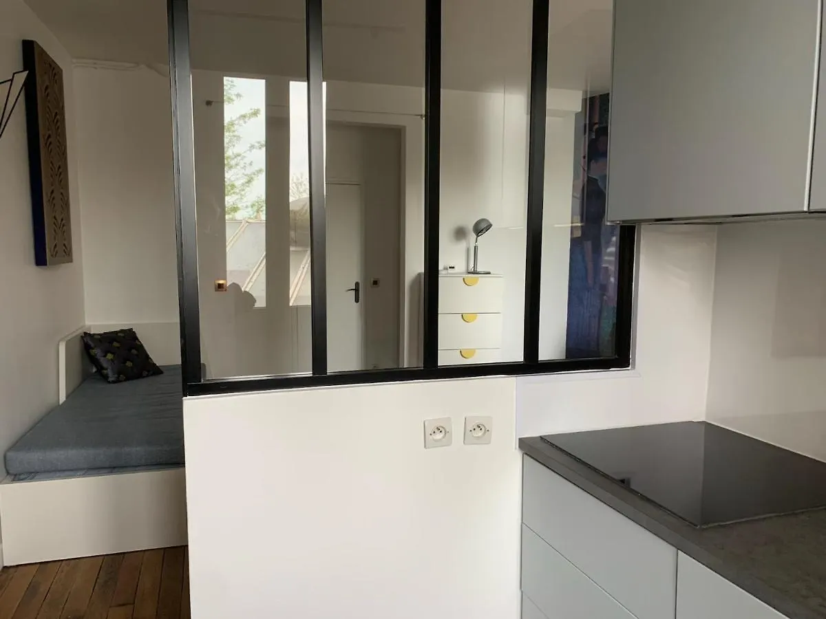 Studio Perfect For 2 Adults And 1 Kid, And Up To 2 Kids - Jourdain 20E, 25Mn To Louvre Via Line M11 Paris 0*,